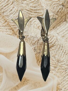Vintage Emmons Gold Tone Black Crystal Drop Earrings  2”